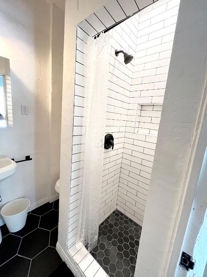 Heart Of Hollywood Apartment - 2Bed 2Bath Λος Άντζελες Εξωτερικό φωτογραφία