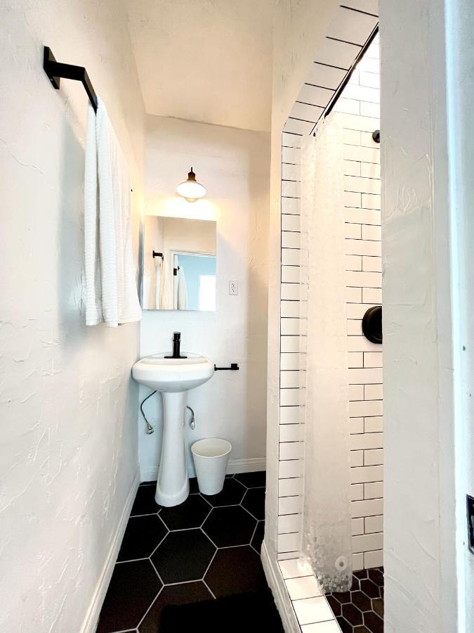 Heart Of Hollywood Apartment - 2Bed 2Bath Λος Άντζελες Εξωτερικό φωτογραφία